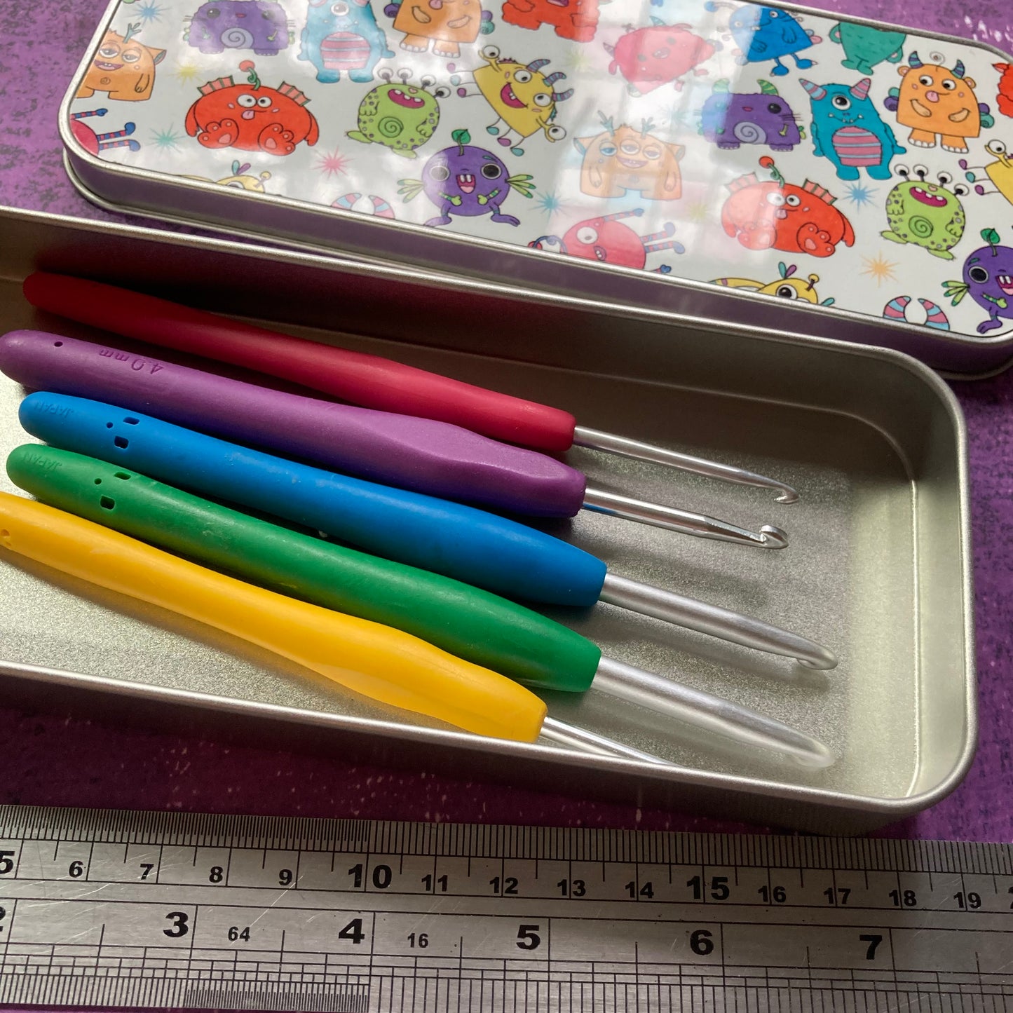 Doodle Bundle - Sketchbook & Pencil Tin